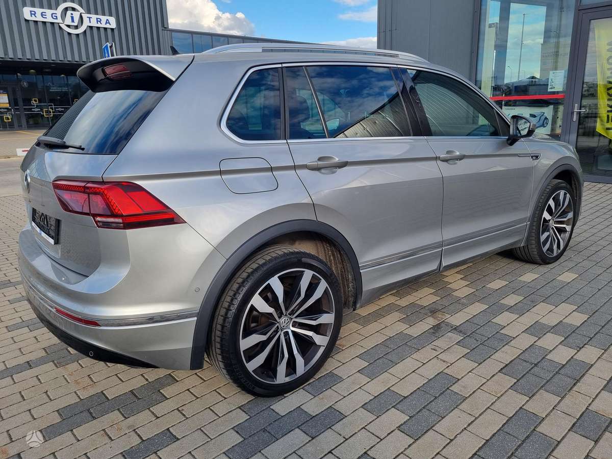 Volkswagen Tiguan - 8