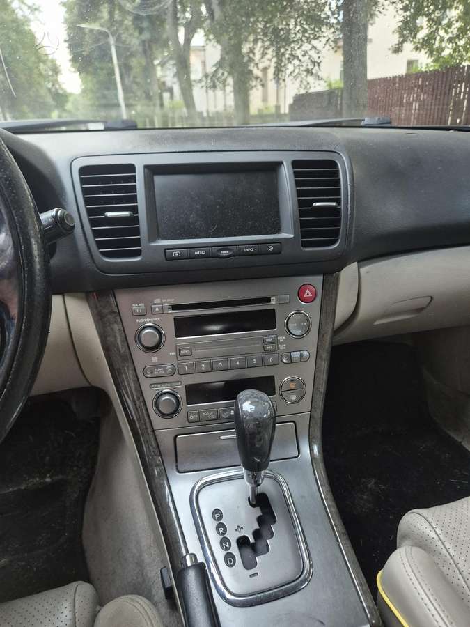 Subaru Legacy - 4