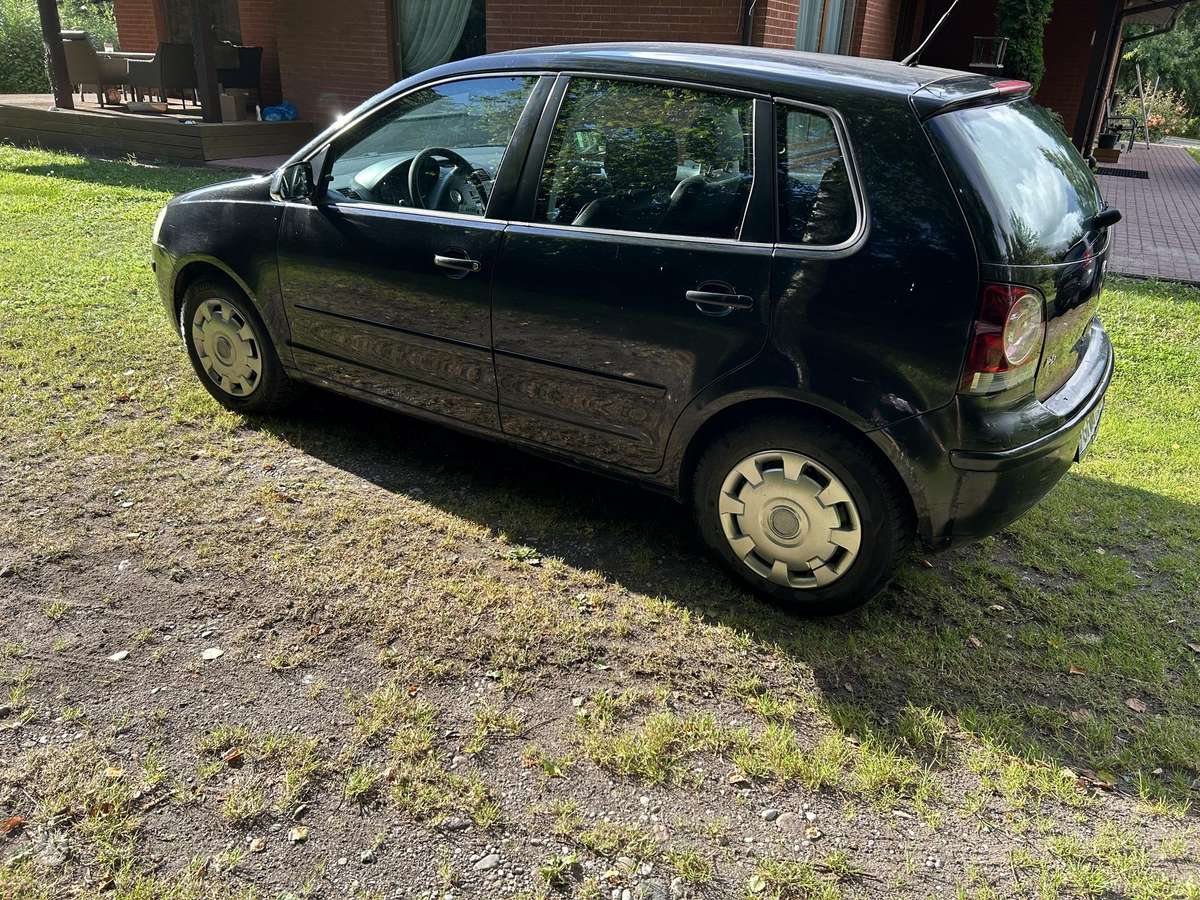 Volkswagen Polo - 2