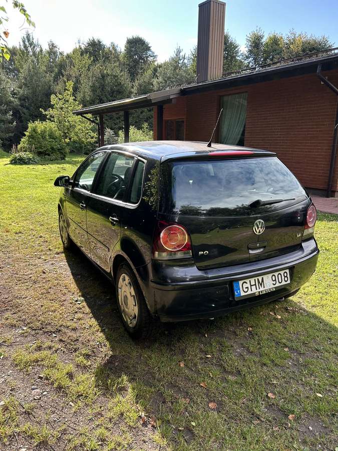 Volkswagen Polo - 1