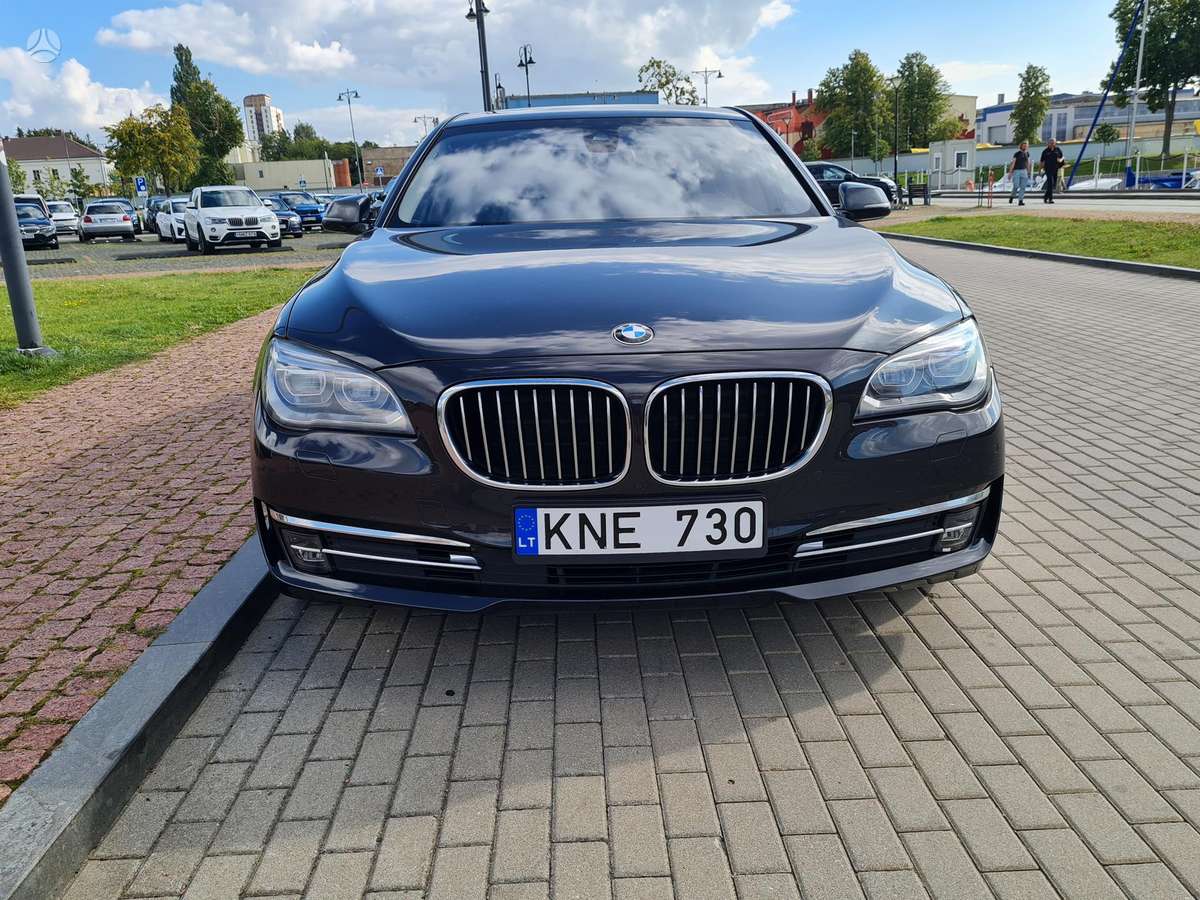 BMW 730, 3.0 l., Седан