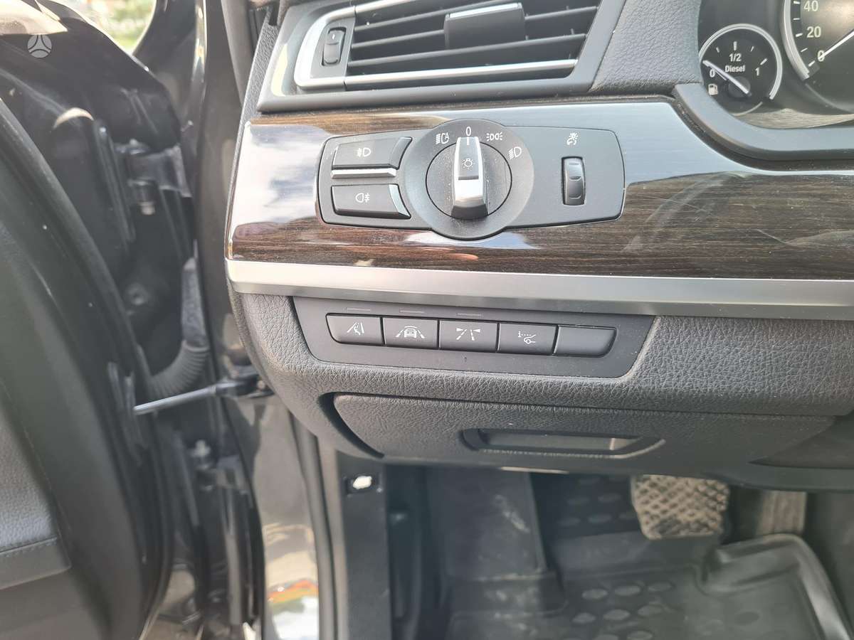 BMW 730, 3.0 l., Седан