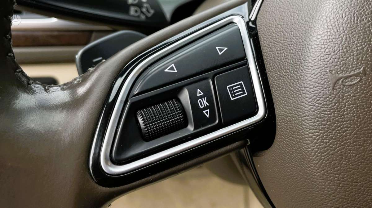 Audi A6, 2.0 l., Седан