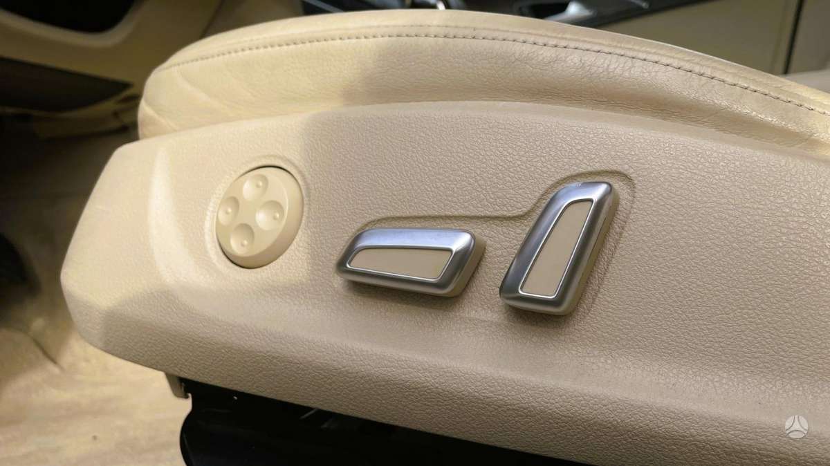 Audi A6, 2.0 l., Седан