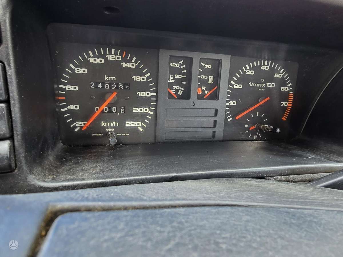 Audi 90, 2.0 l., Седан