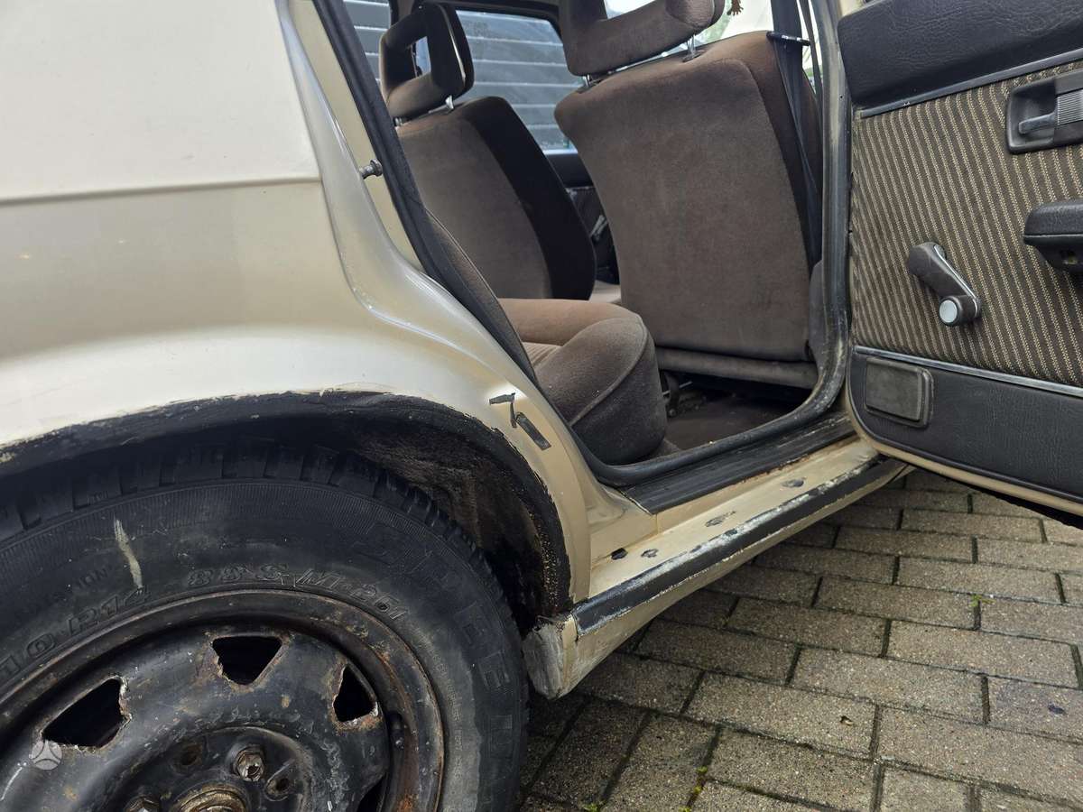 Audi 90, 2.0 l., Седан