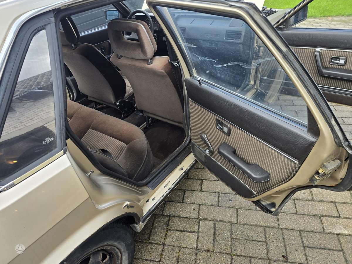 Audi 90, 2.0 l., Седан