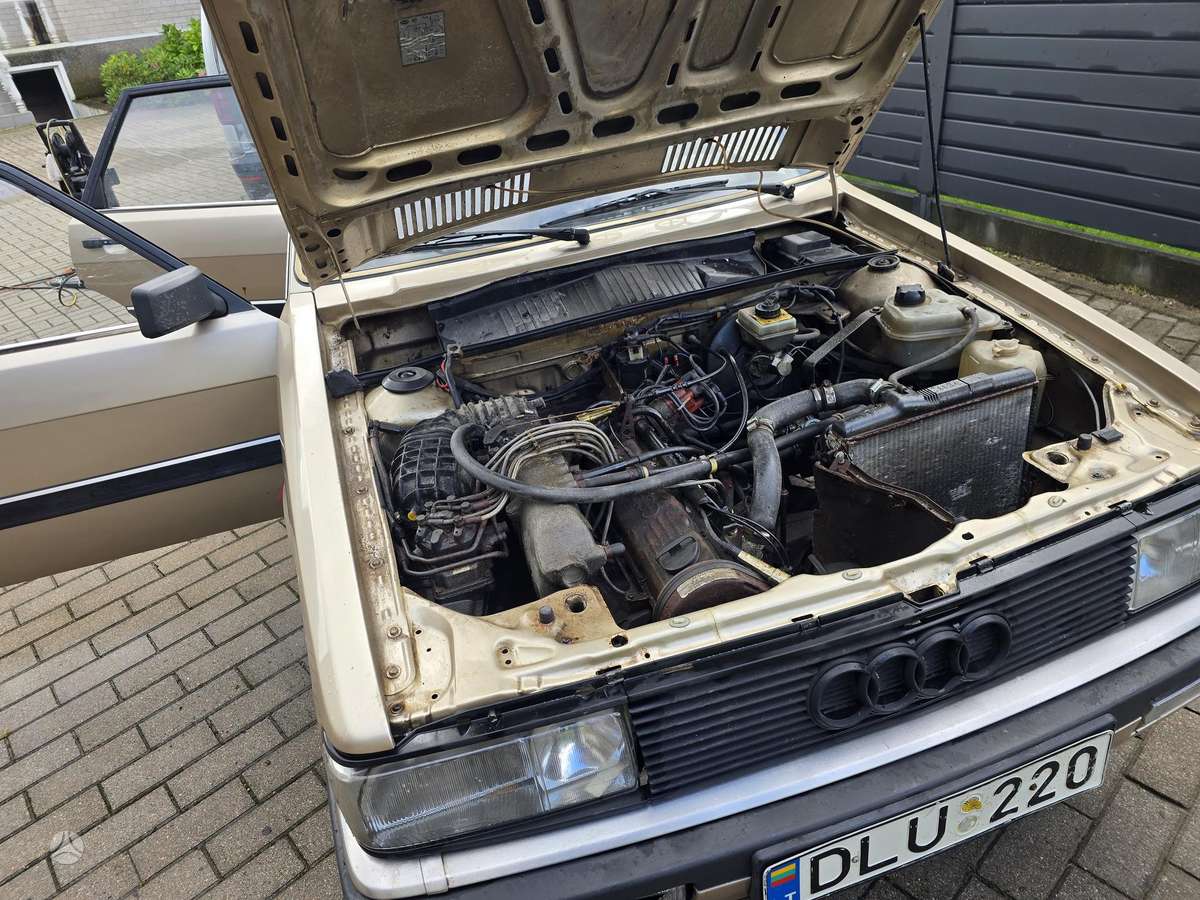 Audi 90, 2.0 l., Седан