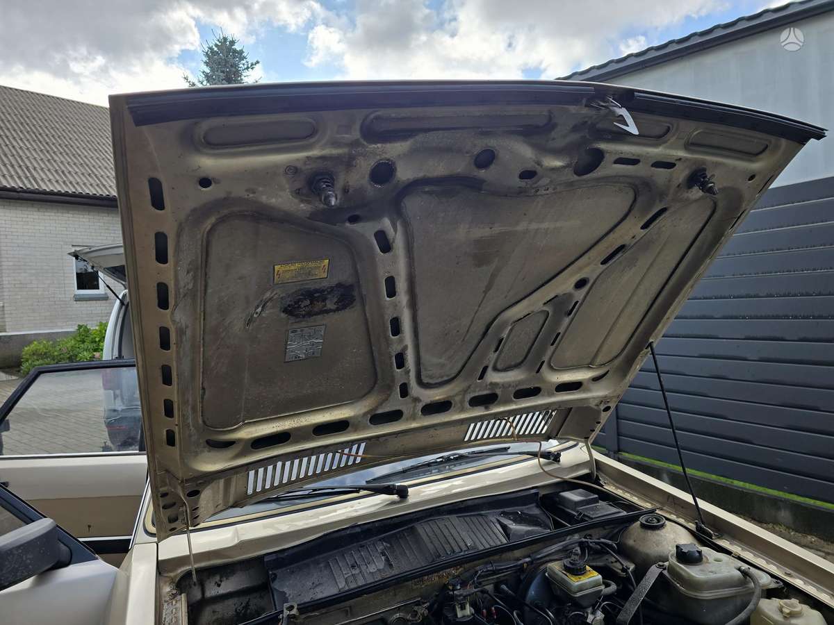 Audi 90, 2.0 l., Седан