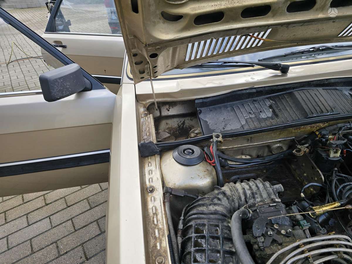 Audi 90, 2.0 l., Седан