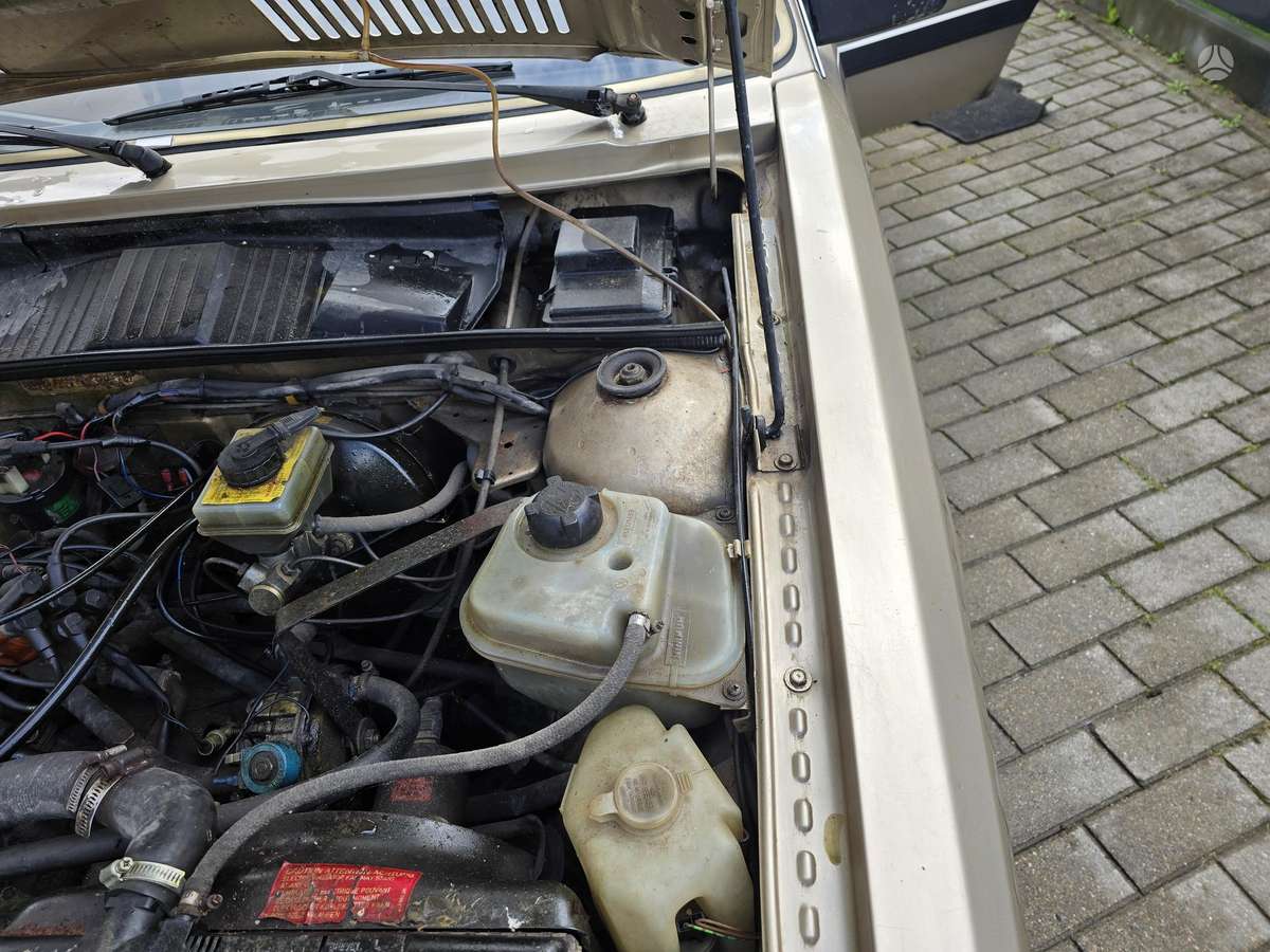 Audi 90, 2.0 l., Седан