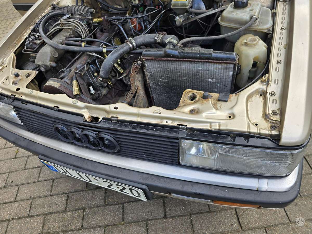 Audi 90, 2.0 l., Седан