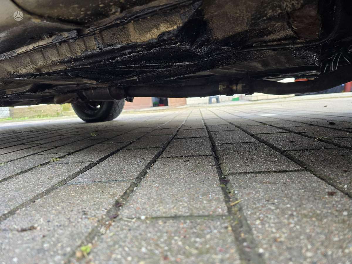 Audi 90, 2.0 l., Седан
