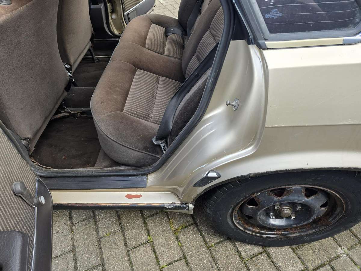 Audi 90, 2.0 l., Седан