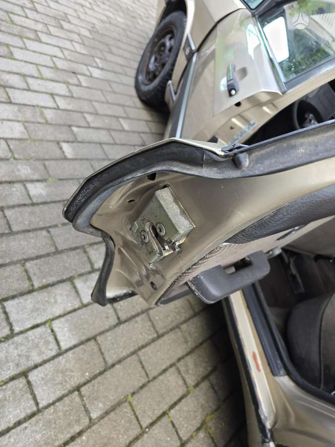 Audi 90, 2.0 l., Седан