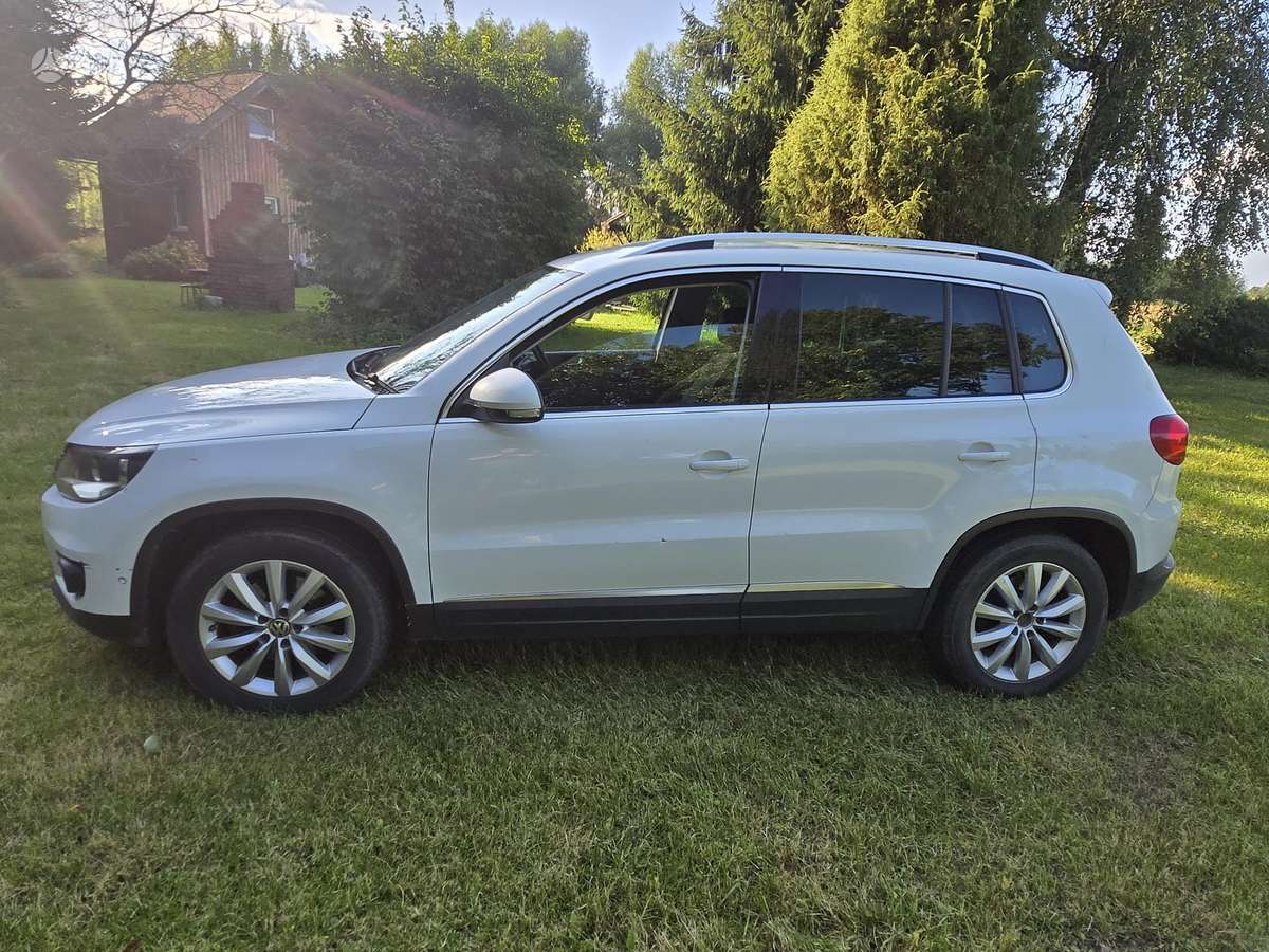 Volkswagen Tiguan - 4