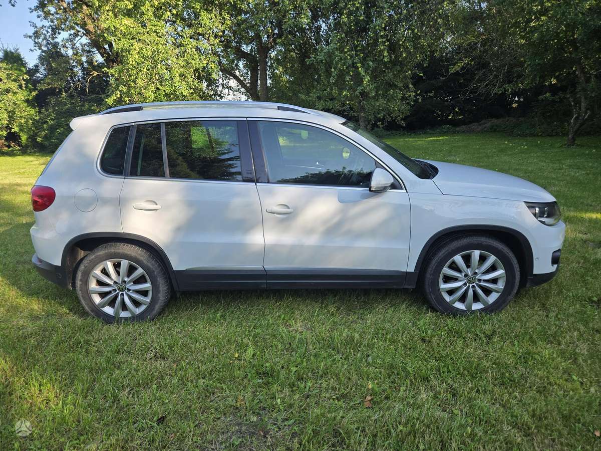 Volkswagen Tiguan - 8