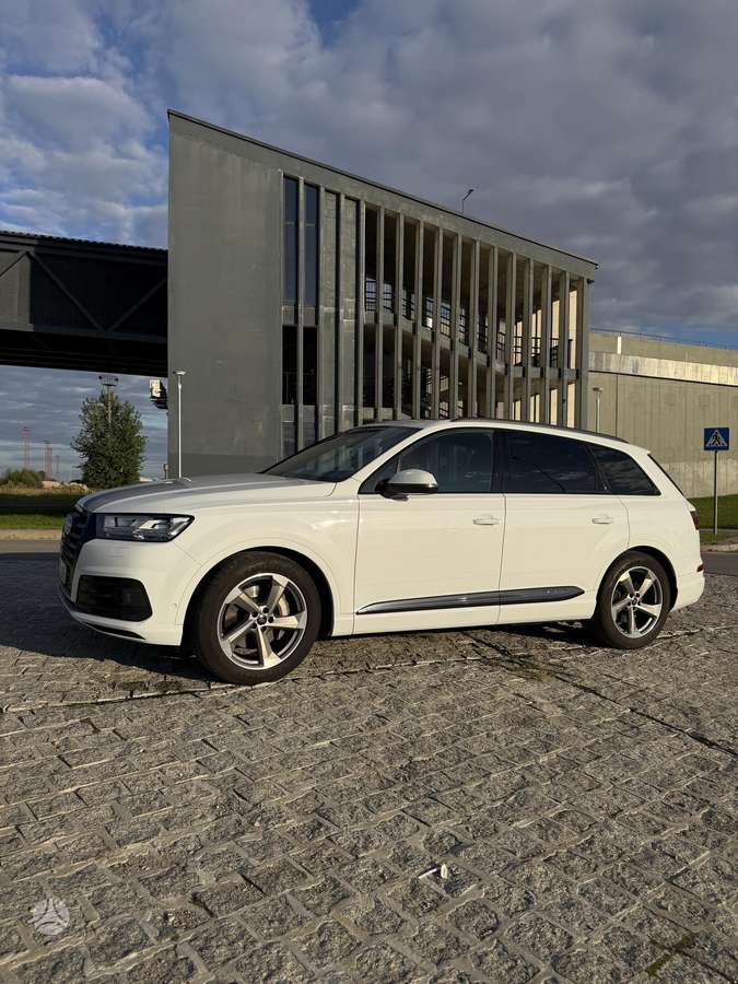 Audi Q7, Внедорожник / Кроссовер