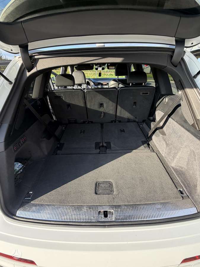 Audi Q7, Внедорожник / Кроссовер