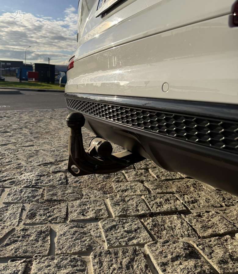 Audi Q7, off-road / crossover