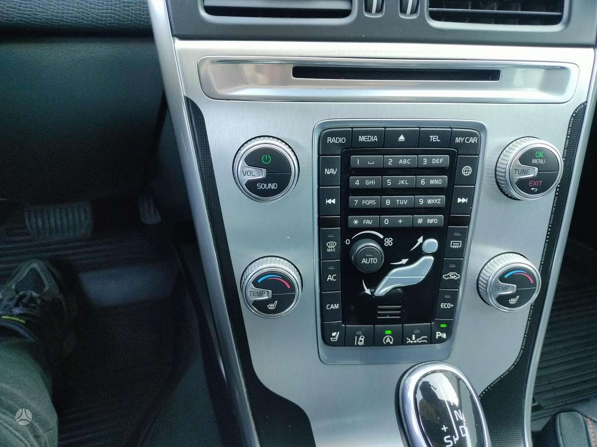 Volvo XC60 - 11