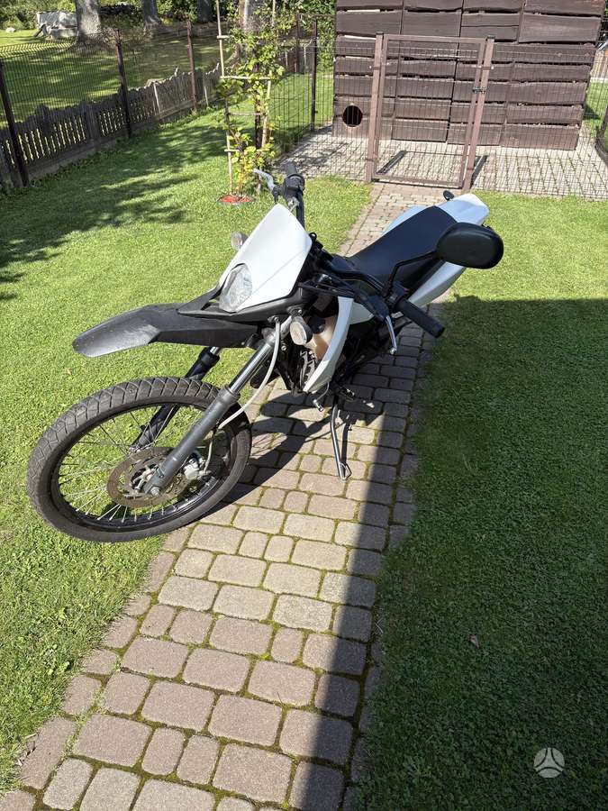 Derbi Senda 49cc, supermoto