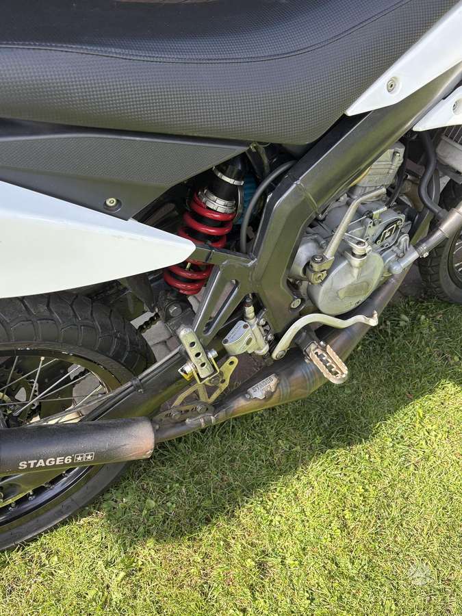 Derbi Senda 49cc, supermoto
