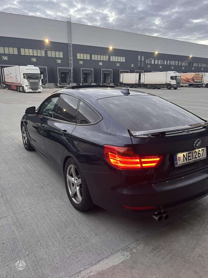 BMW 325, 2.0 l., Седан