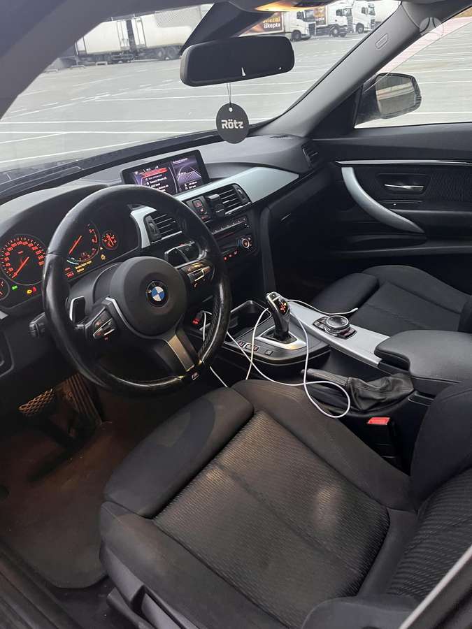 BMW 325, 2.0 l., Седан
