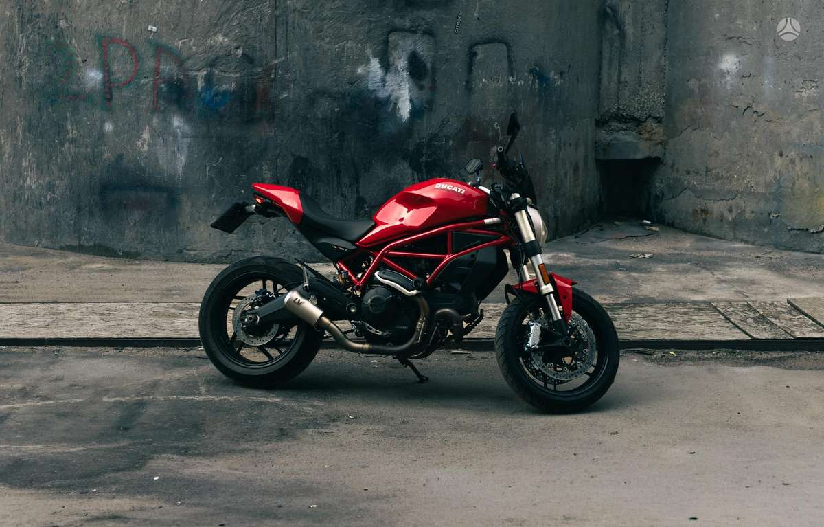 Ducati Monster 803cc, street / classic