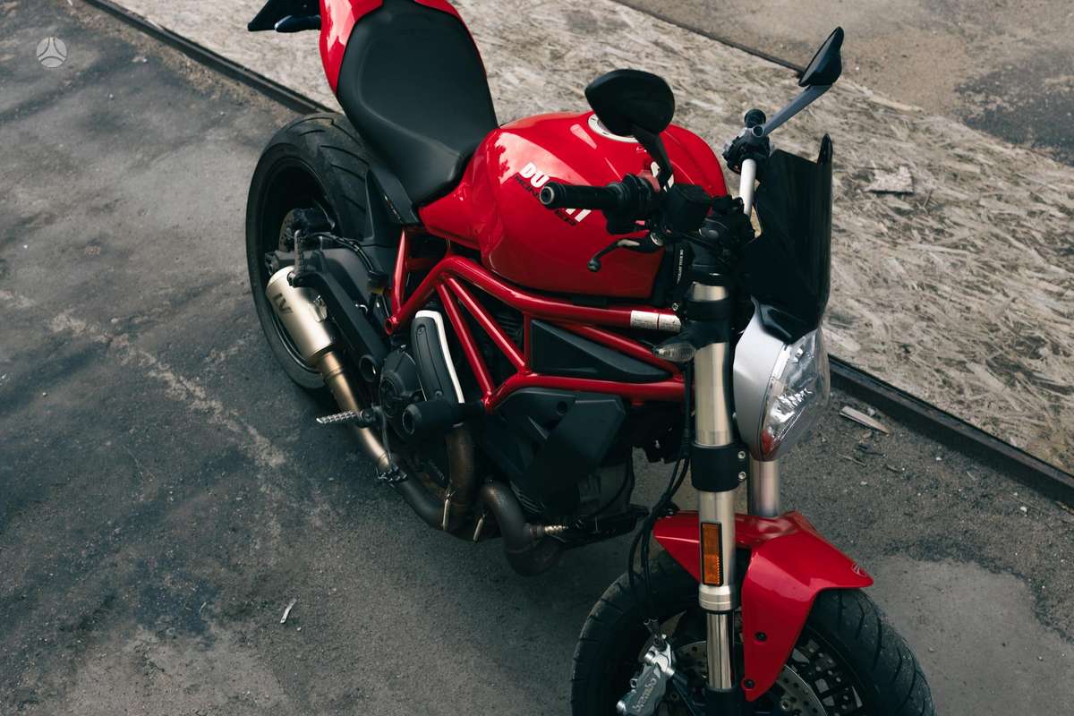 Ducati Monster 803cc, street / classic