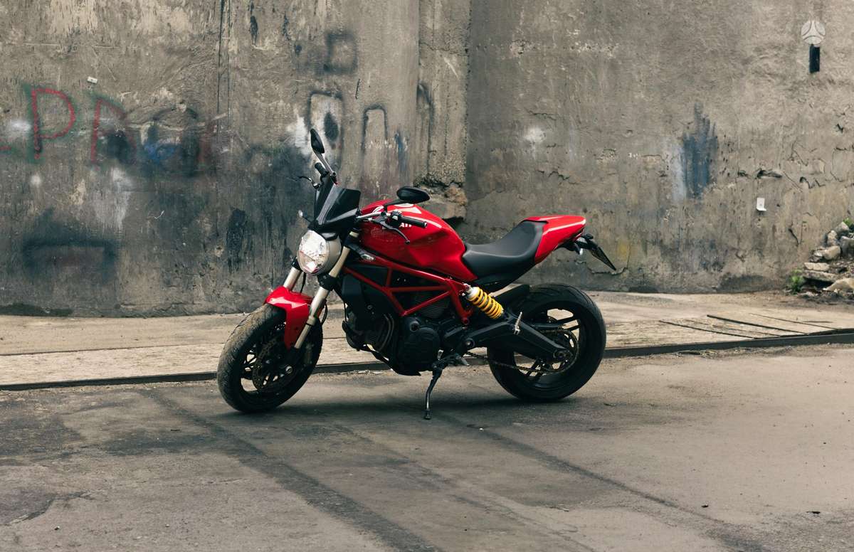 Ducati Monster 803cc, street / classic