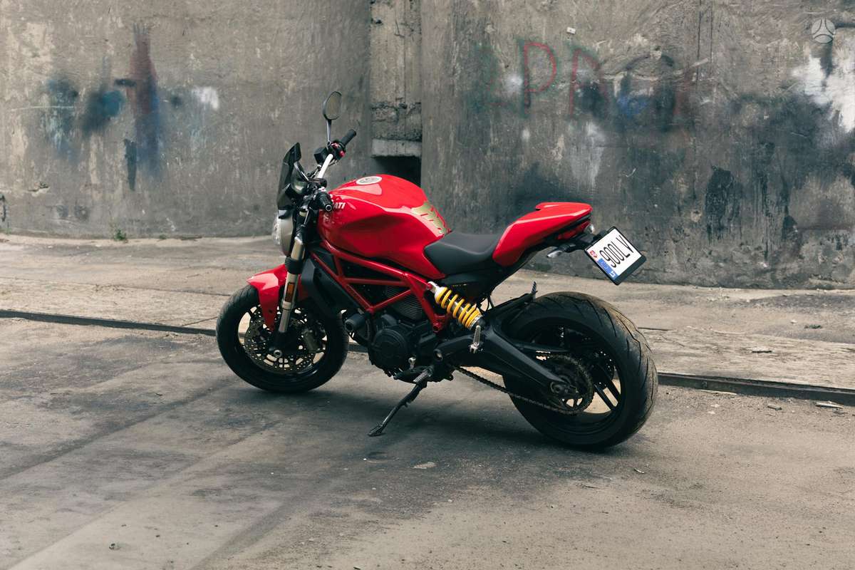 Ducati Monster 803cc, street / classic