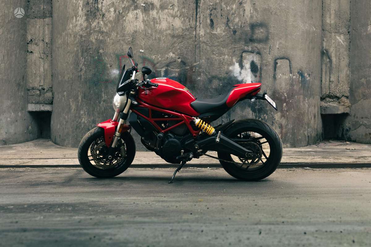 Ducati Monster 803cc, street / classic