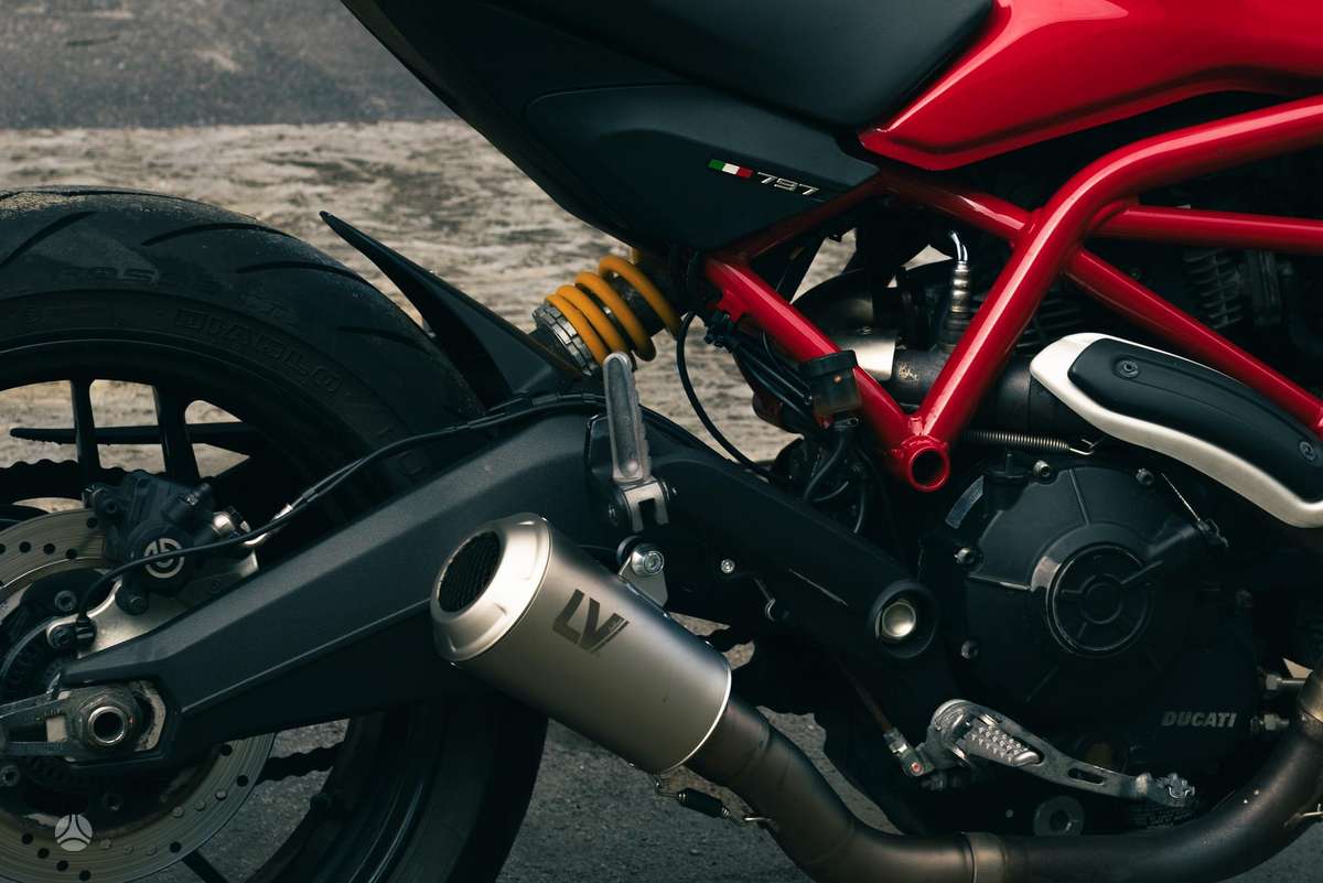 Ducati Monster 803cc, street / classic