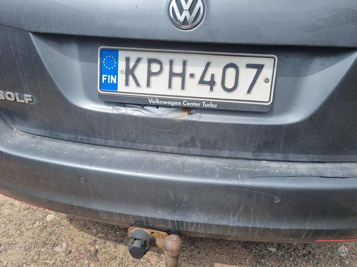 Volkswagen Golf - 9