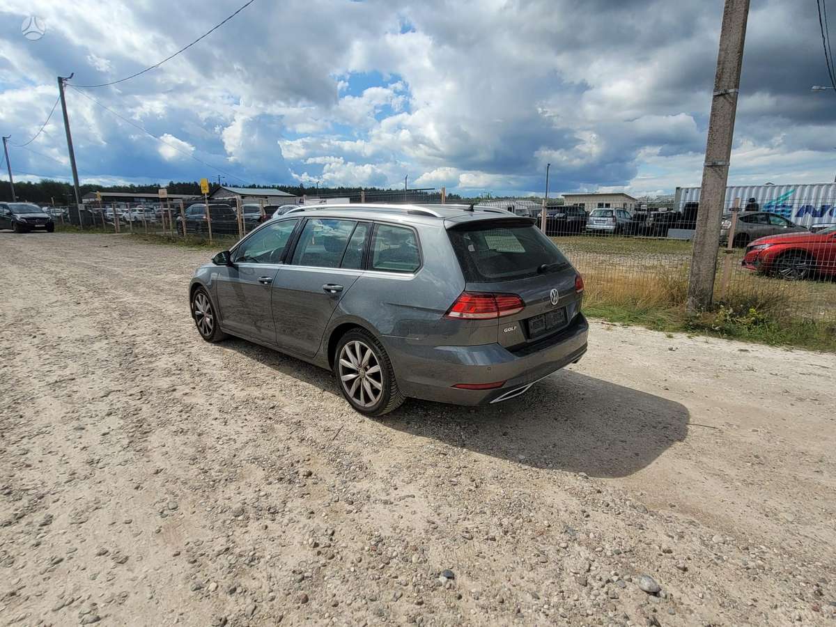 Volkswagen Golf - 3