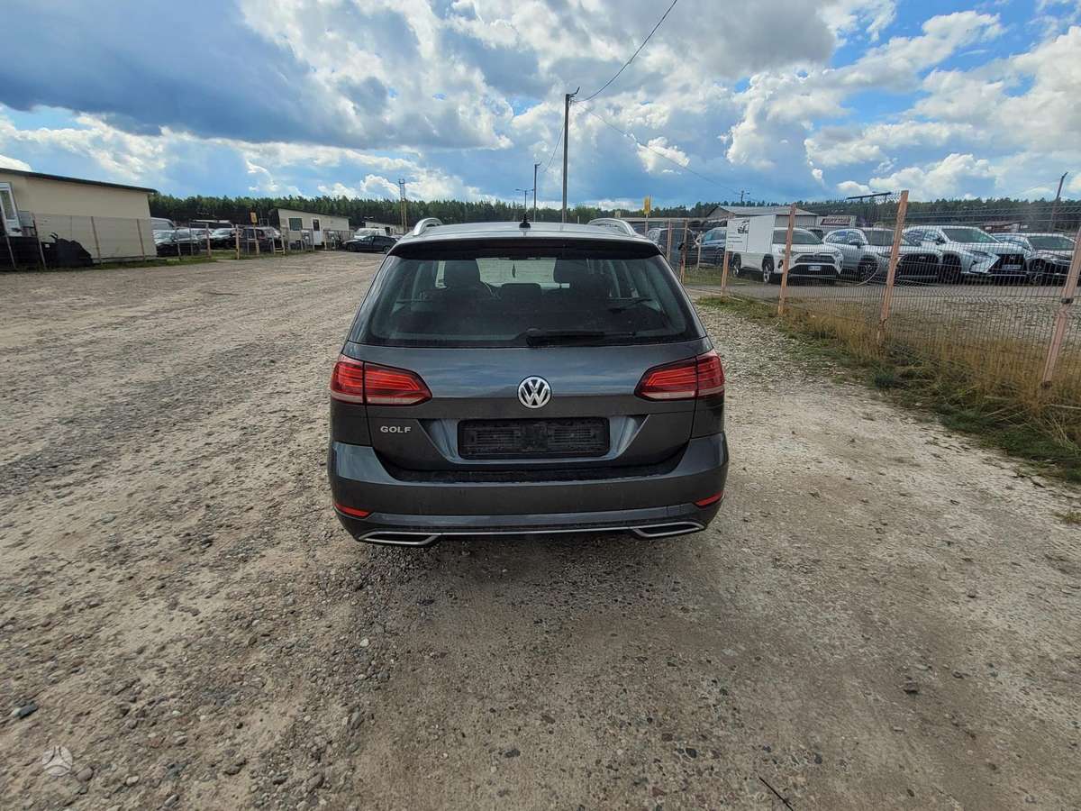 Volkswagen Golf - 7