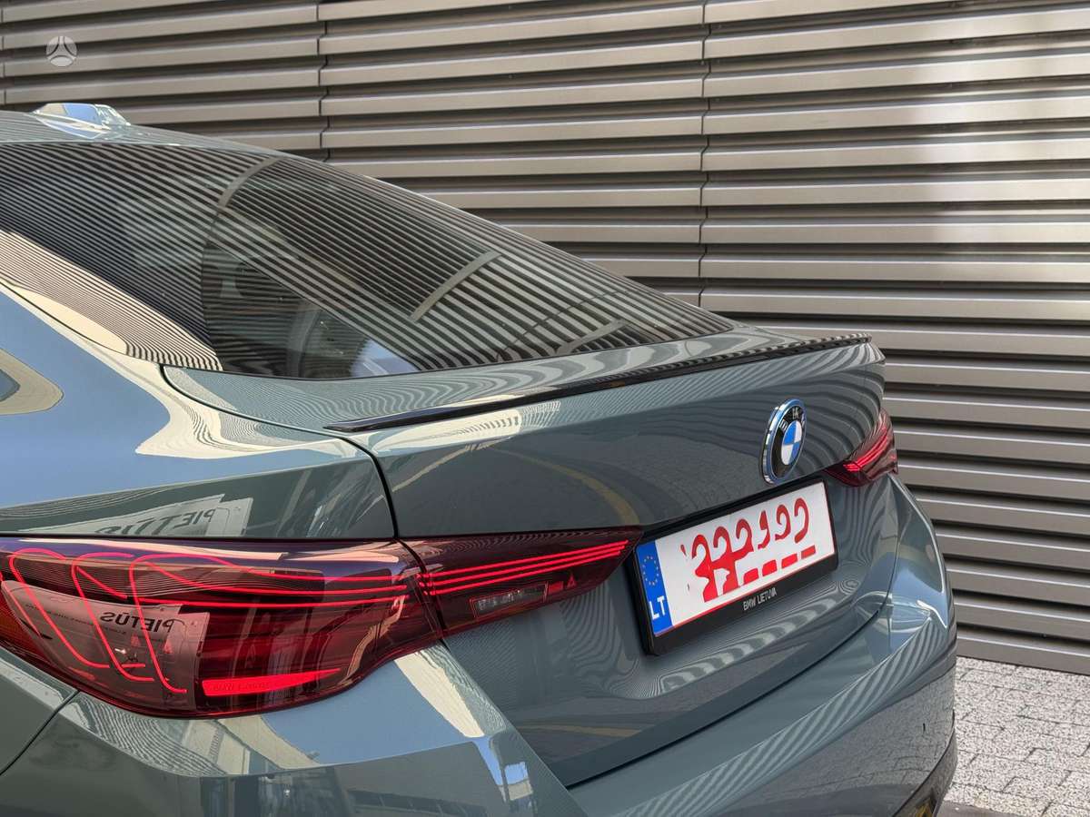 BMW i4, 81 kWh, hatchback