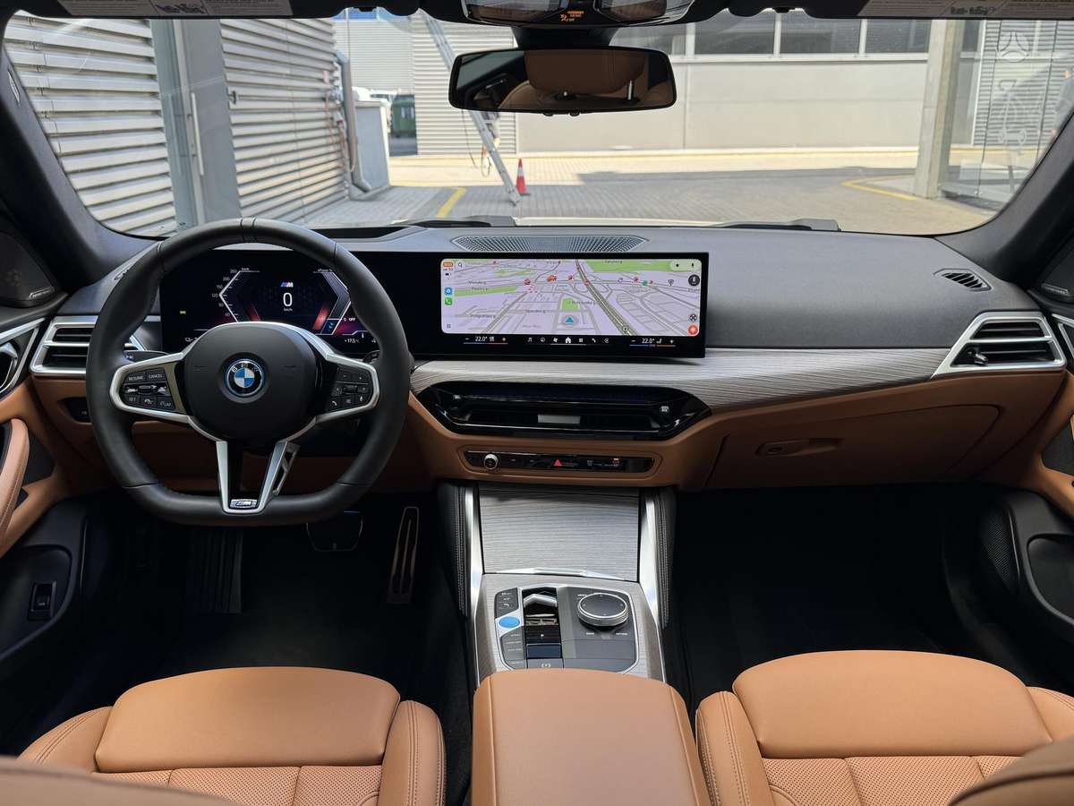 BMW i4, 81 kWh, hatchback
