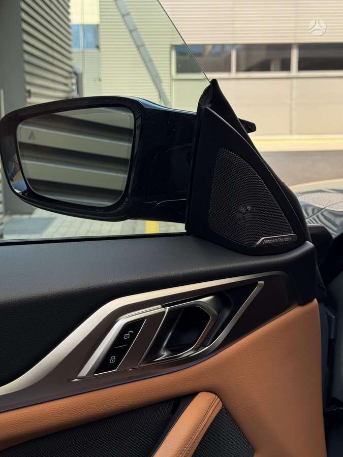 BMW i4, 81 kWh, hatchback