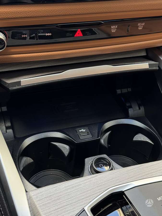 BMW i4, 81 kWh, hatchback