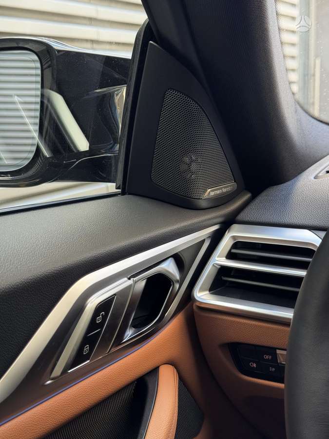 BMW i4, 81 kWh, hatchback
