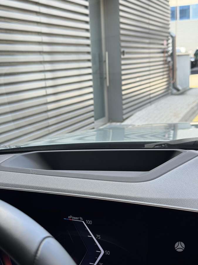 BMW i4, 81 kWh, hatchback