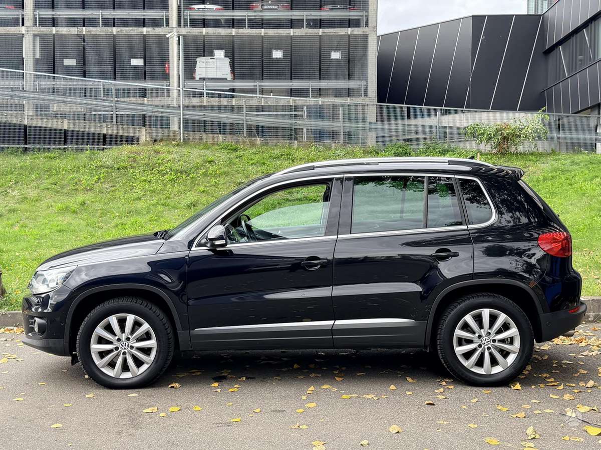 Volkswagen Tiguan - 4