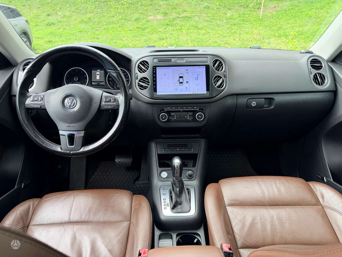 Volkswagen Tiguan - 9