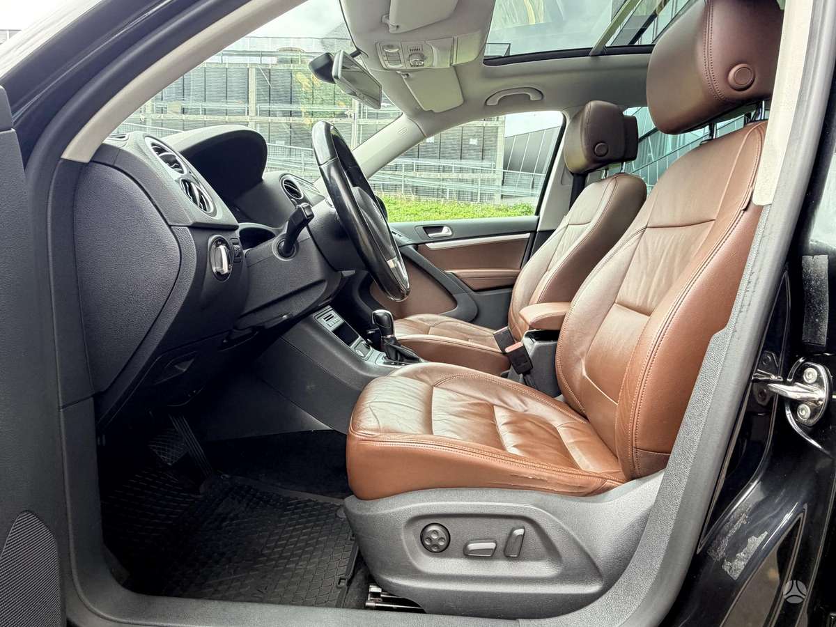 Volkswagen Tiguan - 12