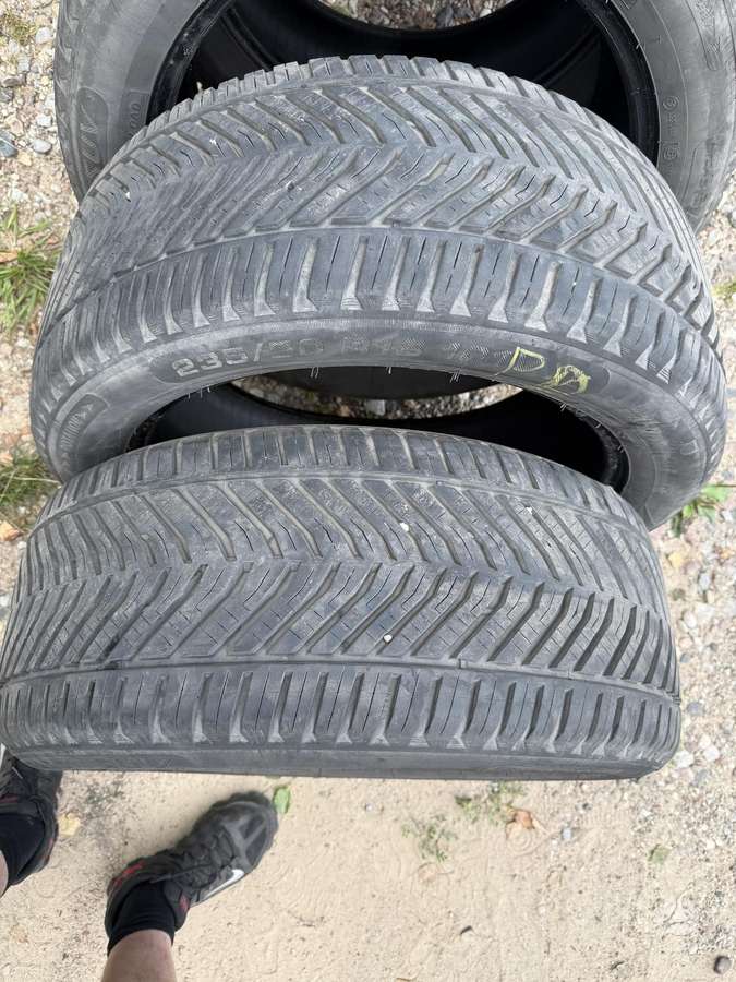Firestone, всесезонные 235/50 R18