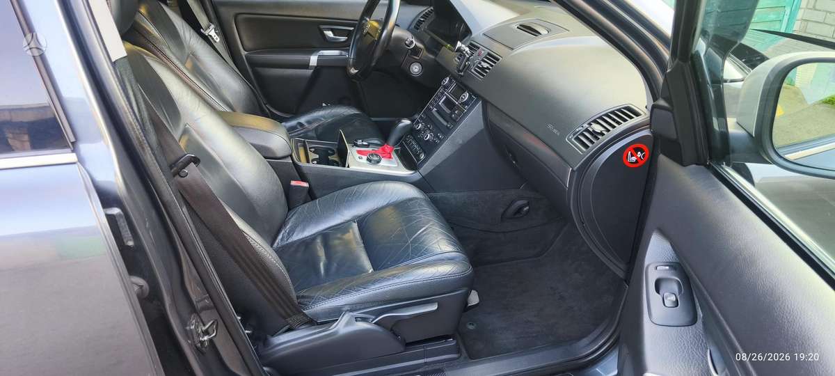 Volvo XC90 - 10