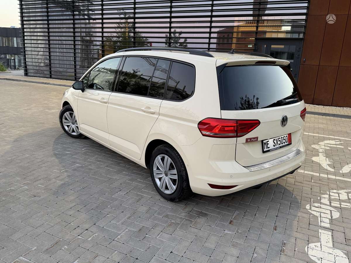 Volkswagen Touran - 2
